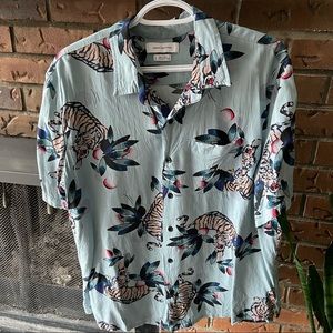 Urban Outfitters Large Short Sleeve Button Up